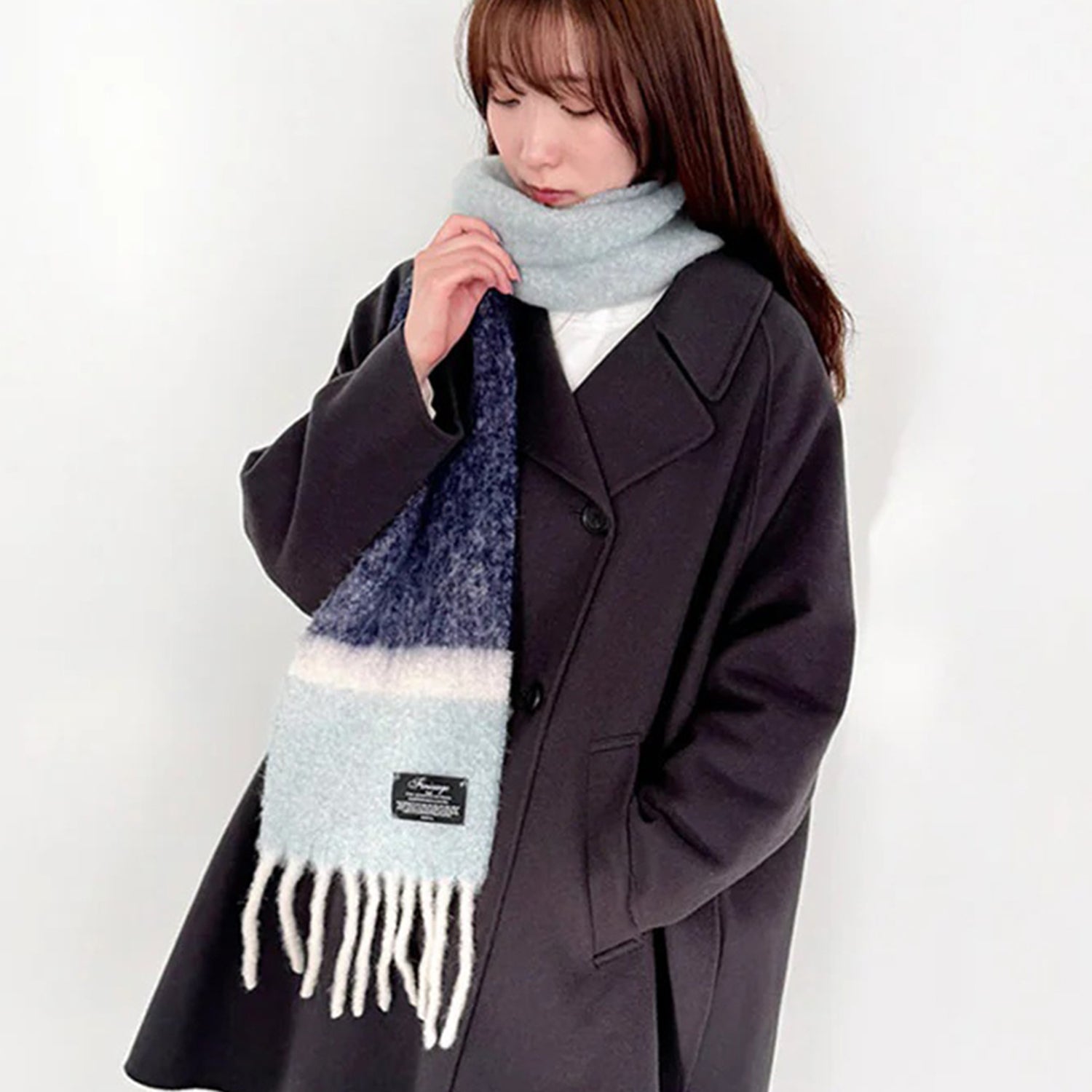Finissage | フィニサージュ マルチカラーブークレマフラー