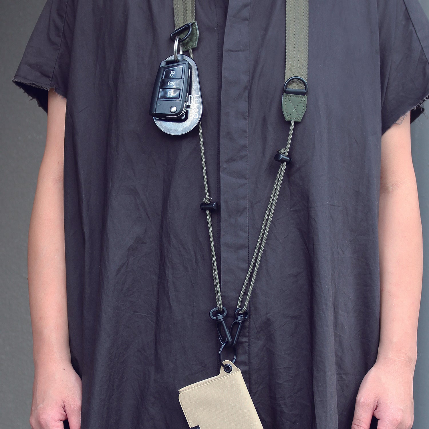 nahe | ネーエ マルチストラップ