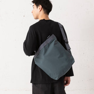 凛様　アーカイブギンガム　グレーベージュ　タック入通勤ワンハンドルバッグ Goods