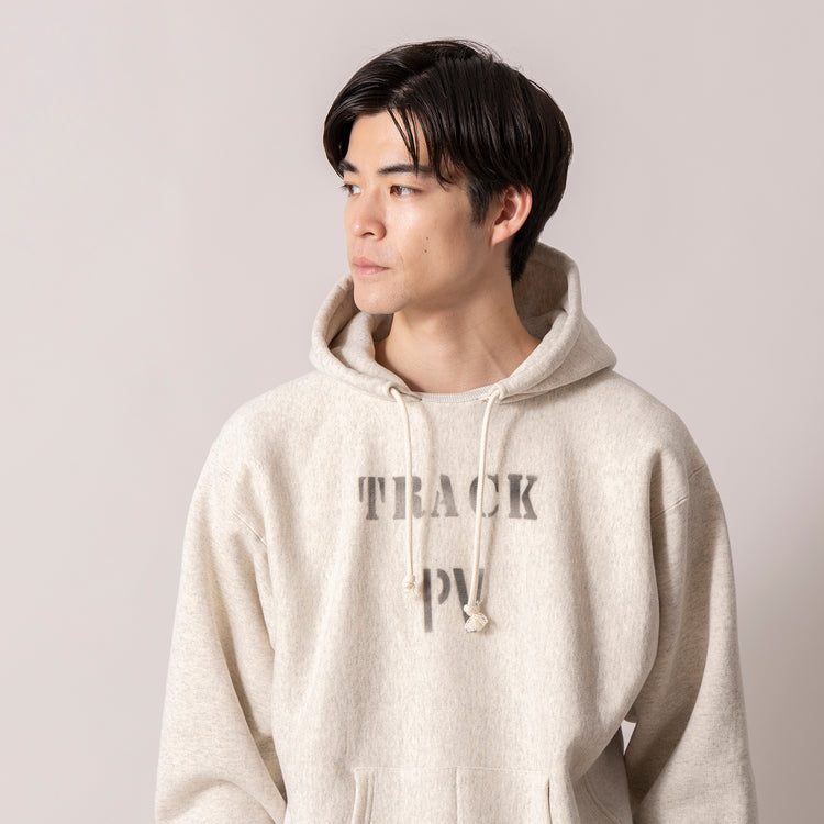 モデル身長180cm (Lサイズ着用)