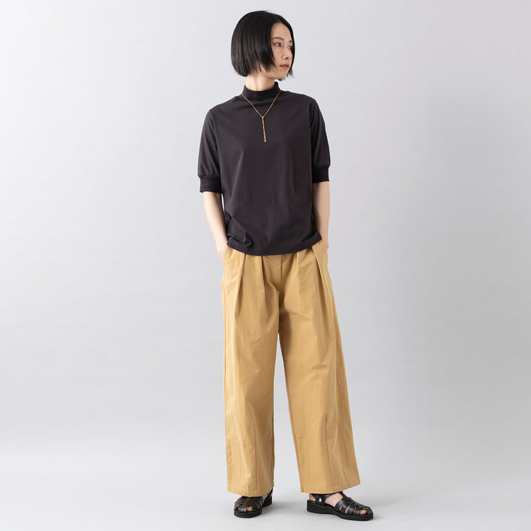 Sumikuro着用（モデル身長165cm）,corailのタックワイドパンツ|GLENFIELDのシャークソールグルカサンダル|esperantoのVENETIAN SLIDEBALL NECKLACE,https://market.e-begin.jp/products/etr_cor0328s_lala|https://market.e-begin.jp/products/jal_gfd0391q_lala|https://market.e-begin.jp/products/esp_esp0422l_lala