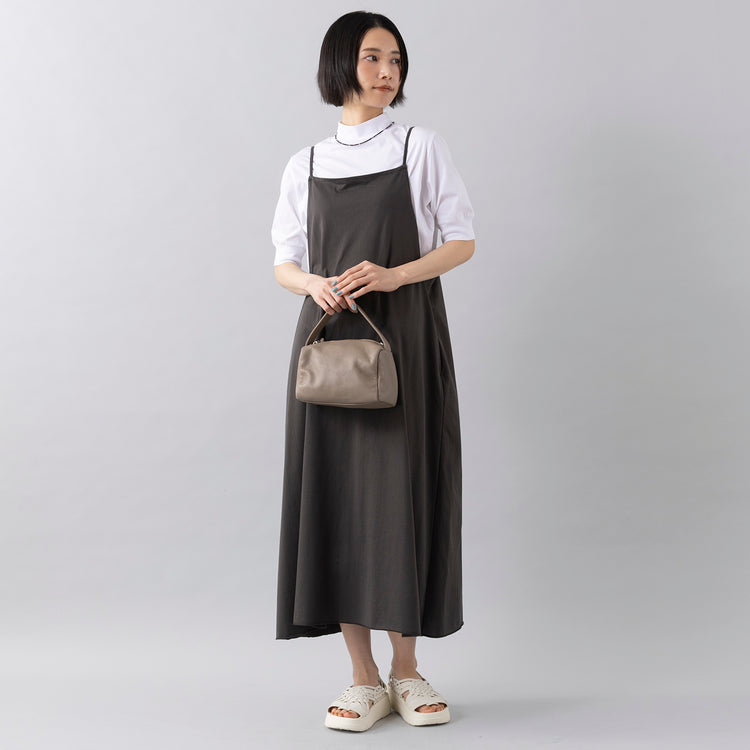 モデル身長165cm,euphoric moodのBack Pointワンピース|TIDEWAYの2wayキューブボストン|MALIBU SANDALSのCANYON PLATFORM|esperantoのBLACK SPINEL NECKLACE,https://market.e-begin.jp/products/hpn_eup0307s_lala|https://market.e-begin.jp/products/snk_tid1088o_lala|https://market.e-begin.jp/products/sed_mls0713q_lala|https://market.e-begin.jp/products/esp_esp0912k_lala