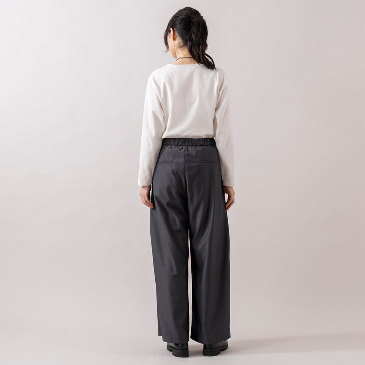 モデル身長165cm,TUTIE.のOE天竺ムジプルオーバー|Jalan Sriwijayaのネイビービットローファー VIBRAMソール|rapiécageのアジャストダブルパイプコードネックレス,https://market.e-begin.jp/products/equ_tte0094u_lala|https://market.e-begin.jp/products/gmt_srw1032p_lala|https://market.e-begin.jp/products/rdx_rpc0106u_lala