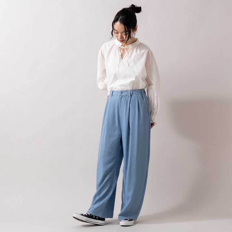 モデル身長165cm,HEAVENLYのCotton Linen Broad Washer Smock Pullover|Dick BrunaのDB/保冷巾着トート,https://market.e-begin.jp/products/dlt_hvr0159u_lala|https://market.e-begin.jp/products/hem_dkb0156u_lala