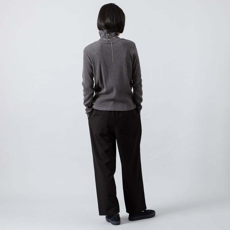 モデル身長165cm,HEAVENLYのTR Tuck Easy Pants|MOONSTARのオールネイビーのコットンスエードLOAFY|rapiécageの後ろ姿もきれいなスライドチェーンコインネックレス,https://market.e-begin.jp/products/dlt_hvr0492r_lala|https://market.e-begin.jp/products/mns_mns0147p_lala|https://market.e-begin.jp/products/rdx_rpc1183n_lala