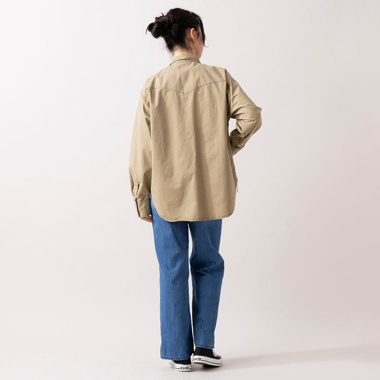 モデル身長165cm,caquのFSリネンワイドフレア|rapiécageのダブルUラインイヤカフ,https://market.e-begin.jp/products/tan_caq0739q_lala|https://market.e-begin.jp/products/rdx_rpc0110u_lala