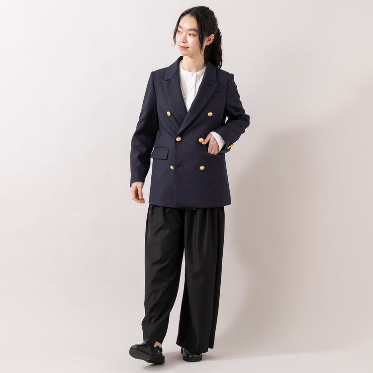 モデル身長165cm,TUTIE.のコットンリネンシャツ|ESPEYRACのウォッシャブル3タックパンツ|rapiécageのシェルカボションスクエアネックレス,https://market.e-begin.jp/products/equ_tte0204u_lala|https://market.e-begin.jp/products/inf_epe0082u_lala|https://market.e-begin.jp/products/rdx_rpc0107u_lala