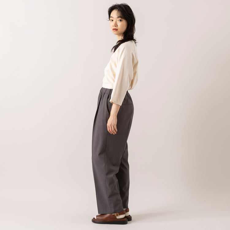 モデル身長165cm,LE MELANGEのオーバーサイズラグランT|LE MELANGEのアシメタックサルエルPT|DiuのMeleze|meri ja kuuのリブ先丸シルクコットンソックス|rapiécageのジグザグパールスライダーネックレス,https://market.e-begin.jp/products/inf_lem1051s_lala|https://market.e-begin.jp/products/inf_lem1054s_lala|https://market.e-begin.jp/products/cil_diu0799s_lala|https://market.e-begin.jp/products/hpn_mjk1012s_lala|https://market.e-begin.jp/products/rdx_rpc1014s_lala