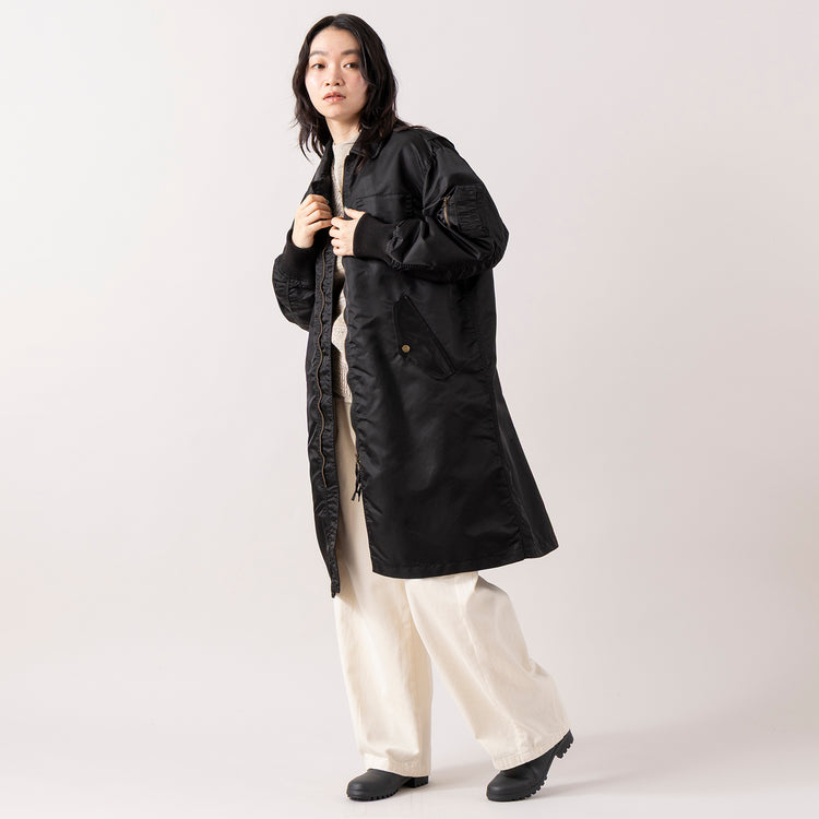 モデル身長165cm,RNA-NのミックスカラーVプルオーバー|RNA-Nのコットンウールクラシックバレルパンツ|YARMO THE UNIFORMのRAIN BOOT,https://market.e-begin.jp/products/tky_rnn1430s_lala|https://market.e-begin.jp/products/tky_rnn1433s_lala|https://market.e-begin.jp/products/gra_ytu1443s_lala