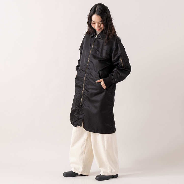 モデル身長165cm,RNA-NのミックスカラーVプルオーバー|RNA-Nのコットンウールクラシックバレルパンツ|YARMO THE UNIFORMのRAIN BOOT,https://market.e-begin.jp/products/tky_rnn1430s_lala|https://market.e-begin.jp/products/tky_rnn1433s_lala|https://market.e-begin.jp/products/gra_ytu1443s_lala