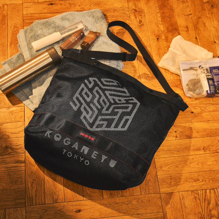 BRIEFING | ブリーフィング　Begin別注 サウナの聖地《黄金湯》とコラボしたGO!サウナ3wayショルダー