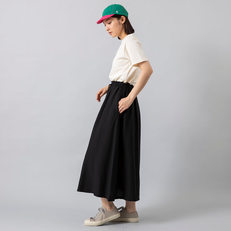 BLACK着用 モデル身長163cm,WHITE MAILSのCOTTON PAPER HIGH STRETCH CREWNECK|Moonstarのローバスケット|ARCH&LINEのUVCUT NYLON CRAZY CAP,https://market.e-begin.jp/products/hrt_wns0236q_lala|https://market.e-begin.jp/products/mns_mns0286o_lala|https://market.e-begin.jp/products/ach_ach0193q_lala