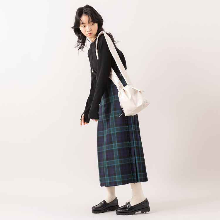 モデル身長165cm,euphoric moodのThimble Rib Tops|Glen Fyneのチェックプリーツラップスカート|mate-monoのてかてかショルダーバッグ|meri ja kuuのリブ先丸シルクコットンソックス|in moodの2連パール×シルバーネックレス,https://market.e-begin.jp/products/hpn_eup1008s_lala|https://market.e-begin.jp/products/imx_glf0082r_lala|https://market.e-begin.jp/products/kom_mte1003s_lala|https://market.e-begin.jp/products/hpn_mjk1012s_lala|https://market.e-begin.jp/products/inm_inm0825p_lala