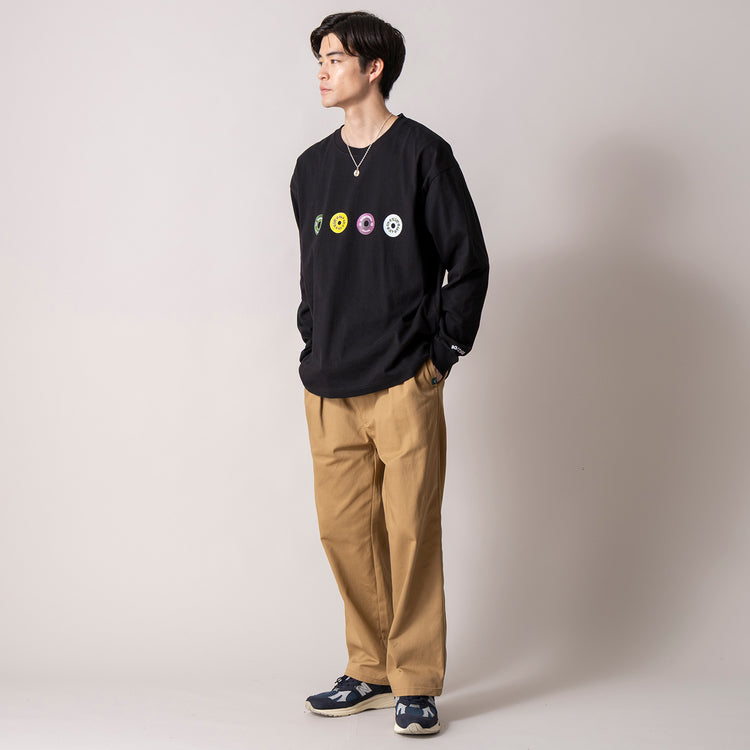 モデル身長180cm (Lサイズ着用)