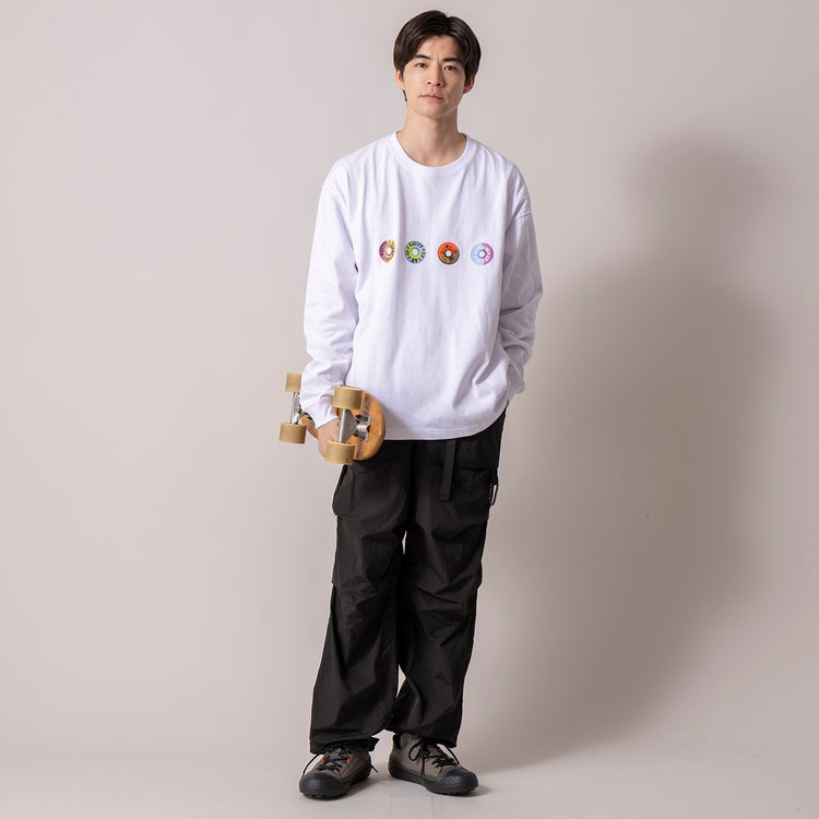 モデル身長180cm (Lサイズ着用)