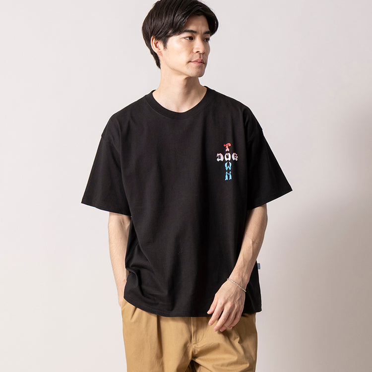 モデル身長180cm (Lサイズ着用)