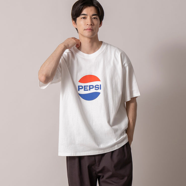 モデル身長180cm (Lサイズ着用)