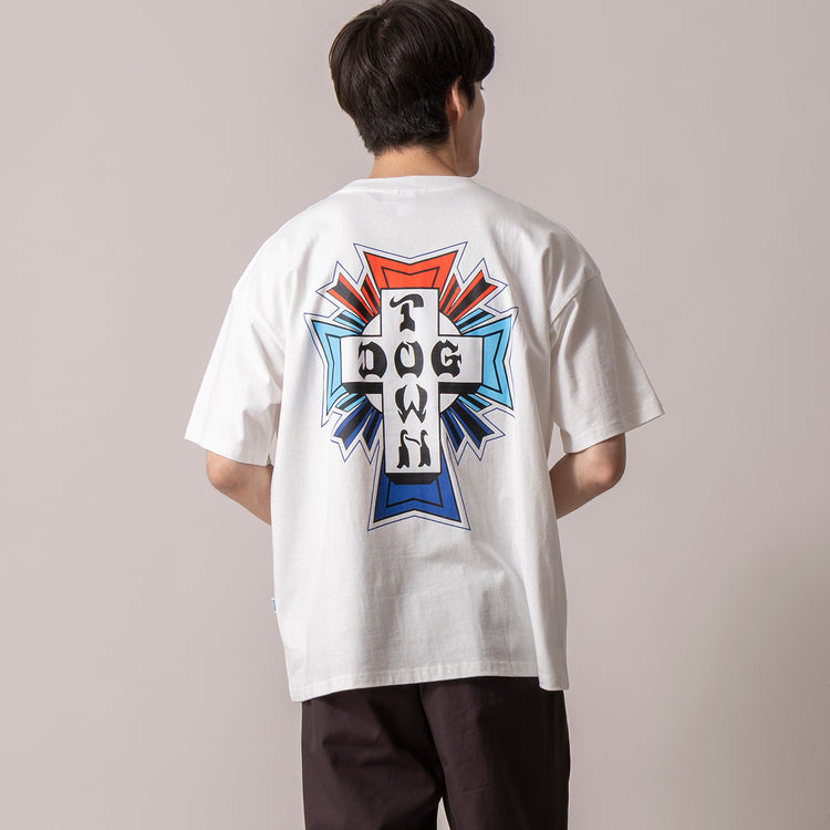 モデル身長180cm (Lサイズ着用)