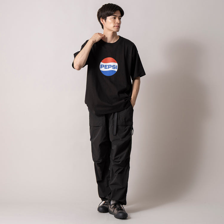 モデル身長180cm (Lサイズ着用)