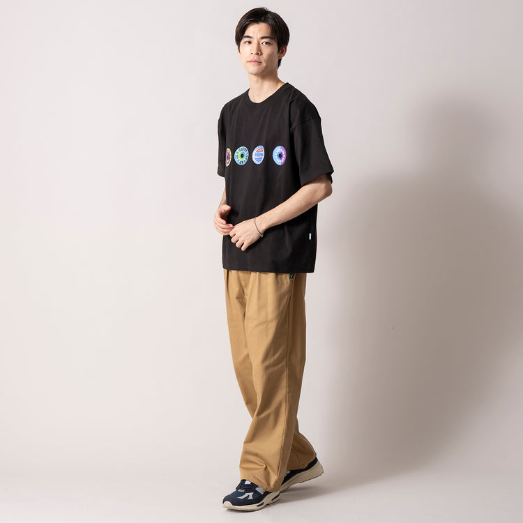 モデル身長180cm (Lサイズ着用)