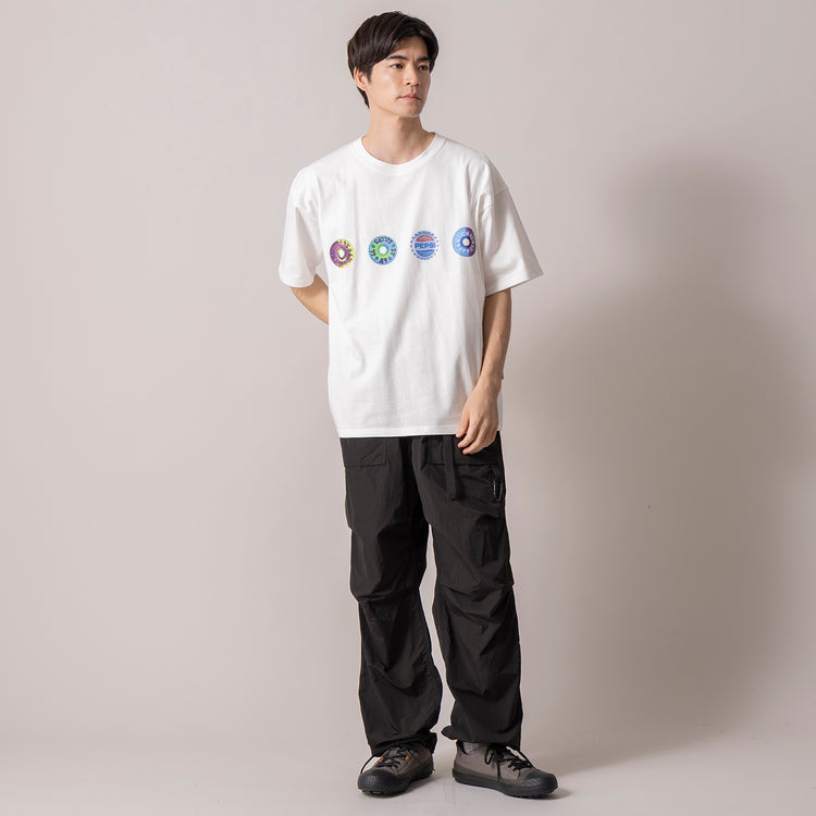 モデル身長180cm (Lサイズ着用)