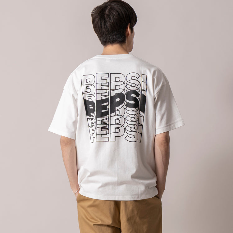 モデル身長180cm (Lサイズ着用)