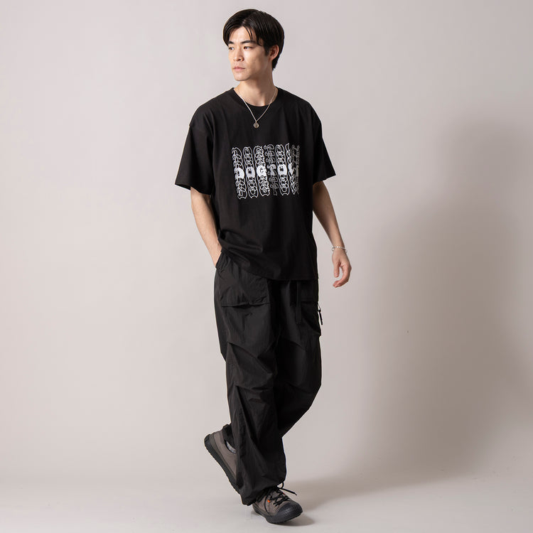 モデル身長180cm (Lサイズ着用)