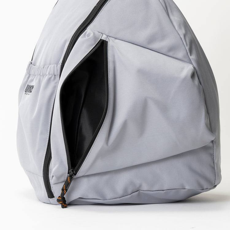 UNIVERSAL OVERALL | ユニバーサルオーバーオール　ONIGIRI ONE SHOULDER