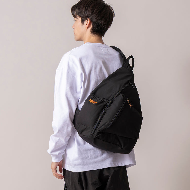 UNIVERSAL OVERALL | ユニバーサルオーバーオール　ONIGIRI ONE SHOULDER