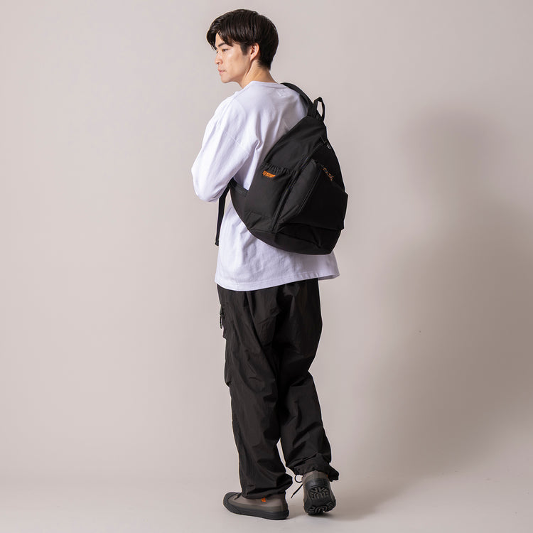 UNIVERSAL OVERALL | ユニバーサルオーバーオール　ONIGIRI ONE SHOULDER