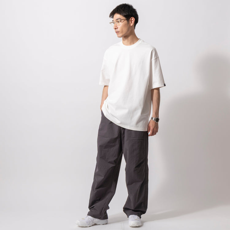 着用サイズ L(モデル身長180cm)