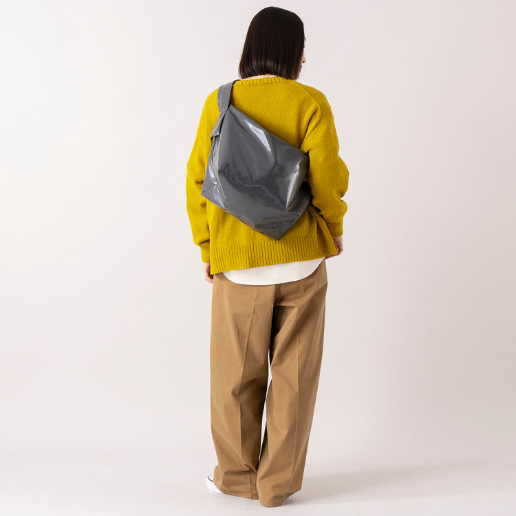 mate-mono | マテモノ　てかてかビッグトート