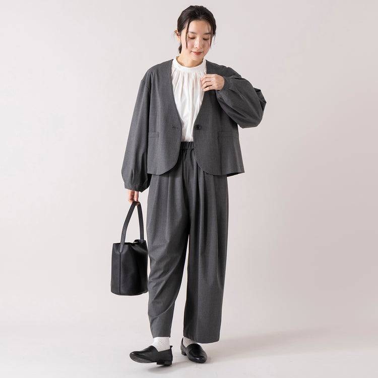 モデル身長163cm,uncinqのTropical Stretch Balloonsleeve Jacket|uncinqのCotton 100/2Broad Standneck Pullover|BOYNA ORIGINALのオケージョンにも便利なワンショルダートート,https://market.e-begin.jp/products/dlt_unc1536s_lala|https://market.e-begin.jp/products/dlt_unc1007l_lala|https://market.e-begin.jp/products/hgs_boy0080u_lala
