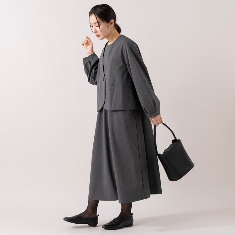 モデル身長163cm,uncinqのTropical Stretch Balloonsleeve Jacket|BOYNA ORIGINALのオケージョンにも便利なワンショルダートート|Taaiiのフォックステイルネックレス,https://market.e-begin.jp/products/dlt_unc1536s_lala|https://market.e-begin.jp/products/hgs_boy0080u_lala|https://market.e-begin.jp/products/tii_tii0078u_lala