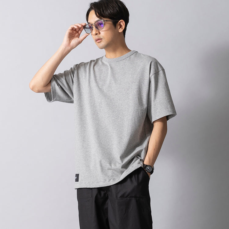 着用サイズL（モデル身長180cm）
