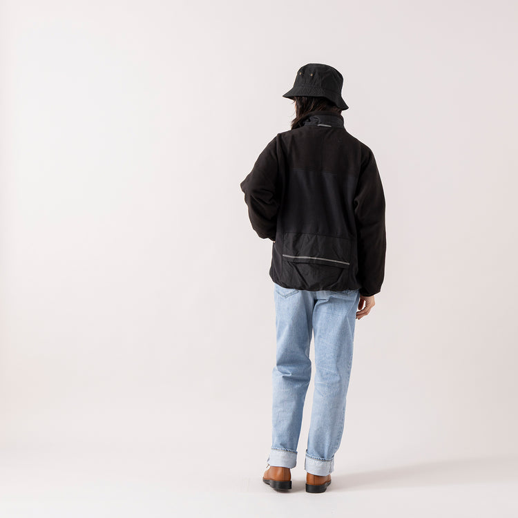 着用サイズS (モデル身長165cm)