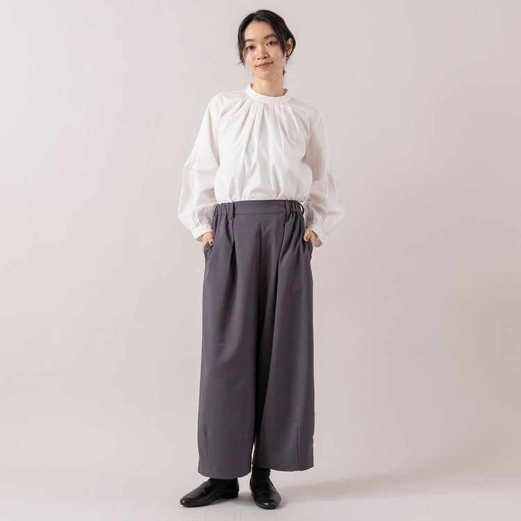 モデル身長165cm,uncinqのTwill Stretch Tuck Cocoon Pants|facciamoのMeringa（メリンガ）,https://market.e-begin.jp/products/dlt_unc1541s_lala|https://market.e-begin.jp/products/are_fac0636k_lala