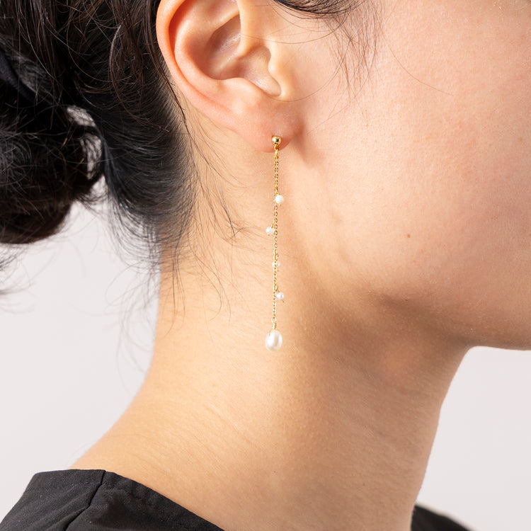 uncinq | アンサンク　Pearl Long Pierced Earrings