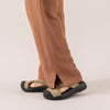 MANON | マノン　RAYON LINEN SLIT EASY PANTS