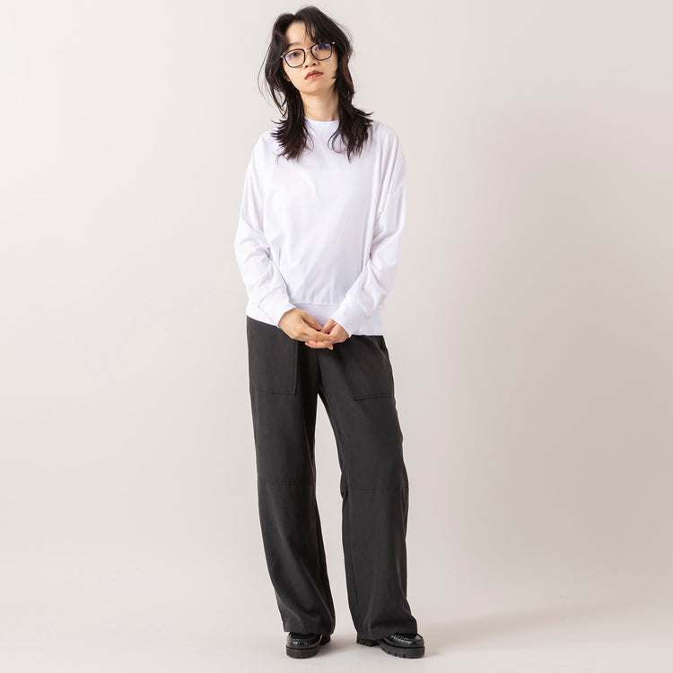 裾を絞っていない状態はキレイめになります！
