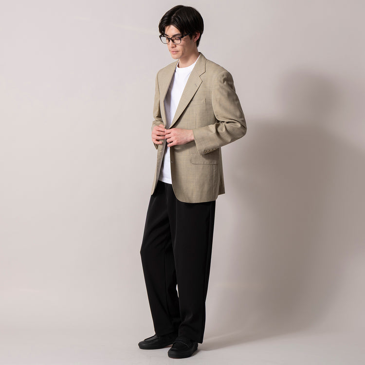 着用サイズ 3(身長180cm)