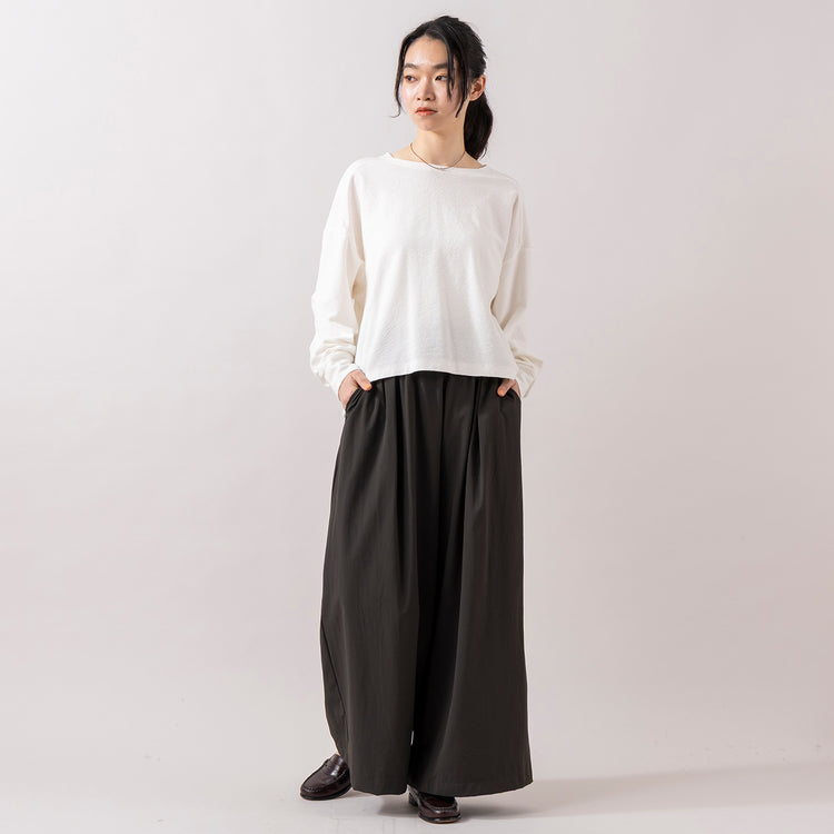 モデル身長165cm,RNA-Nのブロックインレーショートプルオーバー|rapiécageのプチメタルコードチョーカー,https://market.e-begin.jp/products/tky_rnn0097u_lala||https://market.e-begin.jp/products/rdx_rpc0105u_lala