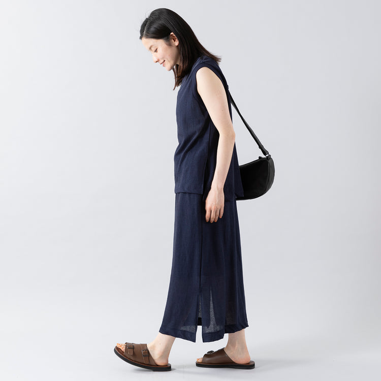 身長160cm,MANONのSHINEE NS TEE|Creedのガーメント ショルダー|GLENCHECKの姫路レザーモンクストラップサンダル|esperantoのBLACK SPINEL BRACELET,https://market.e-begin.jp/products/mks_mnn0425s_lala|https://market.e-begin.jp/products/ino_cre0400s_lala|https://market.e-begin.jp/products/jal_gck0417s_lala|https://market.e-begin.jp/products/esp_esp0072q_lala