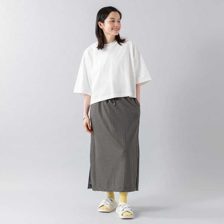 身長160cm,MANONのHALF SLEEVE TEE|MALIBU SANDALSのZUMA LX RECYCLED|relacksのPALETTE|esperantoのBLACK SPINEL BRACELET,https://market.e-begin.jp/products/mks_mnn0427s_lala|https://market.e-begin.jp/products/sed_mls0443s_lala|https://market.e-begin.jp/products/gln_rlx0446s_lala|https://market.e-begin.jp/products/esp_esp0072q_lala