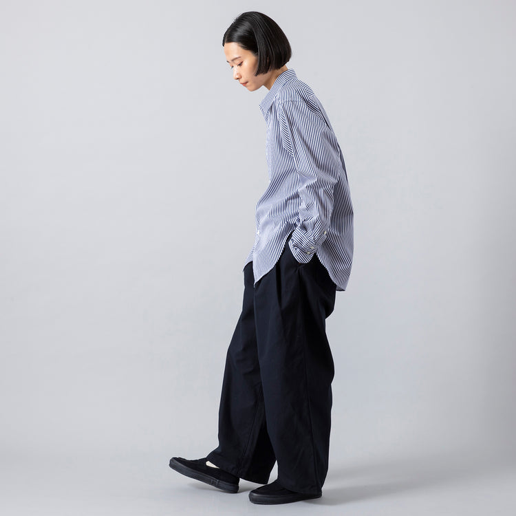 モデル身長165cm,MANONのVINTAGE SERGE TWO TUCK WIDE PANTS|MOONSTARのオールネイビーのコットンスエードLOAFY,https://market.e-begin.jp/products/mks_mnn0441r_lala|https://market.e-begin.jp/products/mns_mns0147p_lala