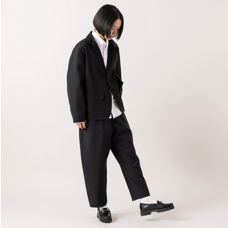 モデル身長165cm,UNIVERSAL OVERALLのオンオフ使えるハンサムジャケット|ciaoのオックスフォードB.D.シャツ|MANONのBALLOON PANTS|ROOTOTEのLT.ラウンド.Vカット-A,https://market.e-begin.jp/products/dre_uni0210s_lala|https://market.e-begin.jp/products/hag_cia0077s_lala|https://market.e-begin.jp/products/mks_mnn1264s_lala|https://market.e-begin.jp/products/sup_roo1255s_lala