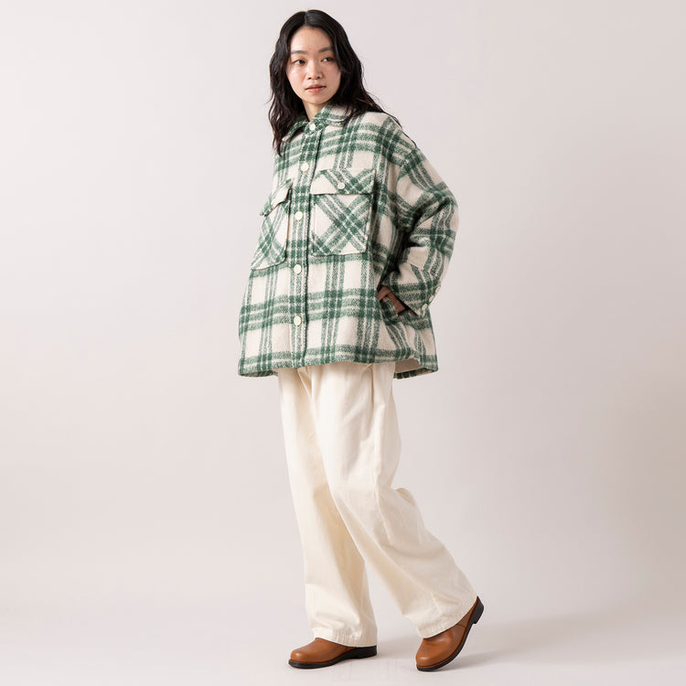 モデル身長165cm,RNA-Nのコットンウールクラシックバレルパンツ|PLUGのラウンドショルダー(M)|DiuのViola,https://market.e-begin.jp/products/tky_rnn1433s_lala|https://market.e-begin.jp/products/tok_plu1438s_lala|https://market.e-begin.jp/products/cil_diu1296s_lala