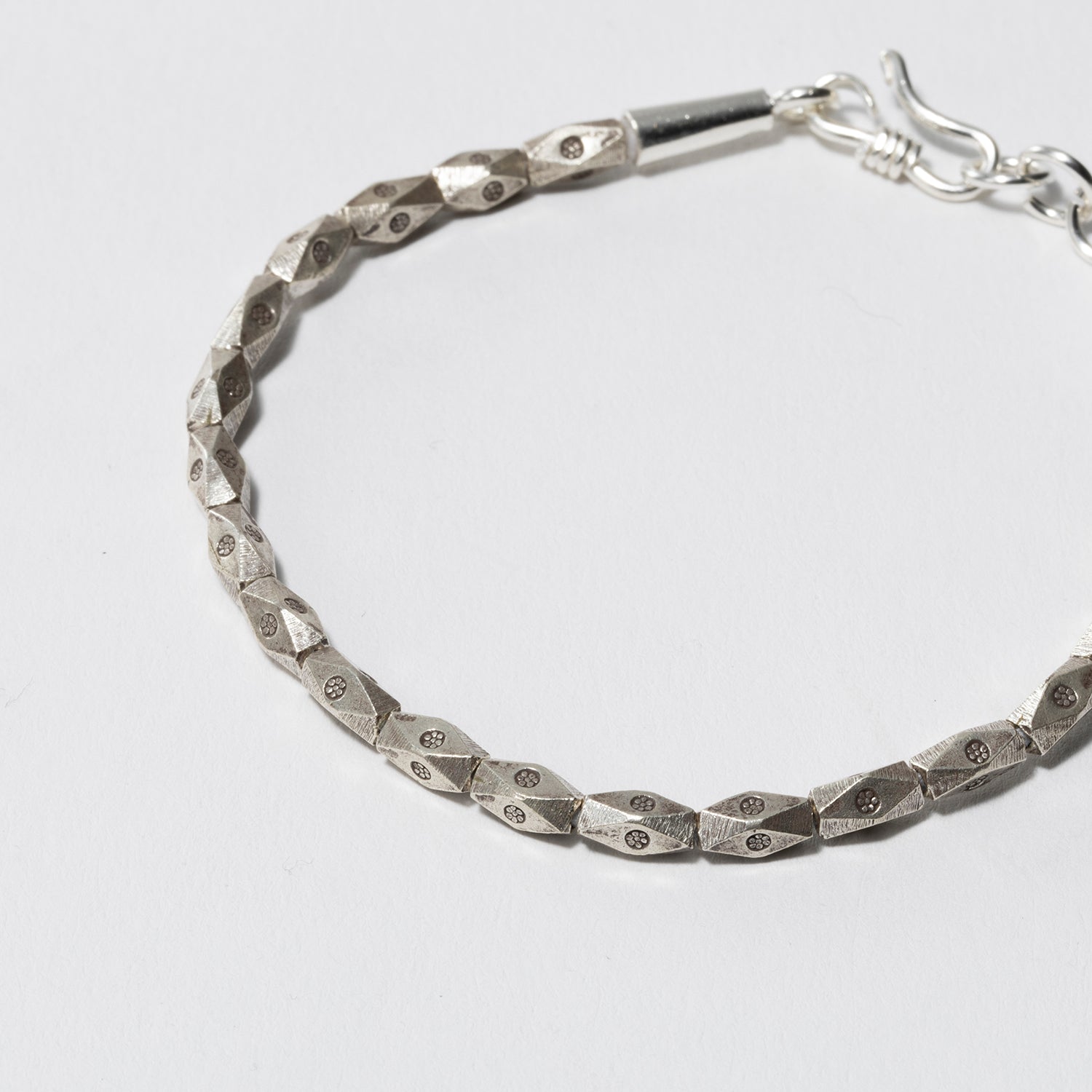 Mallet | マレット カレンシルバービーズブレスレット AS049