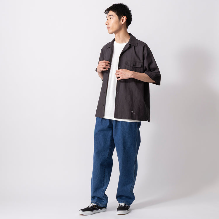 着用サイズ M(モデル身長180cm)