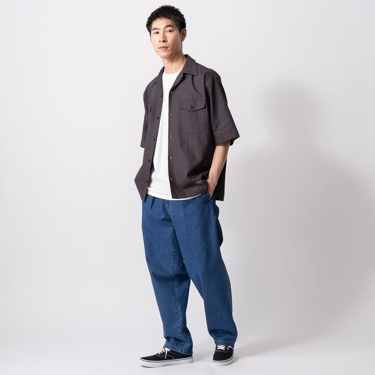 着用サイズ M(モデル身長180cm)